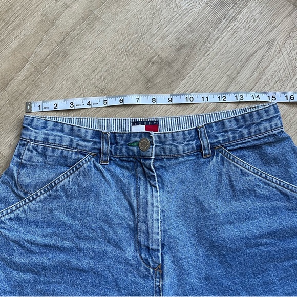 Tommy Hilfiger Mom Shorts - Picture 7 of 10